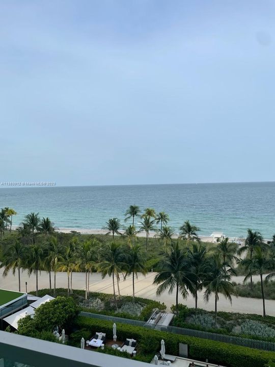 Recently Sold: $3,975,000 (1 beds, 2 baths, 1513 Square Feet)