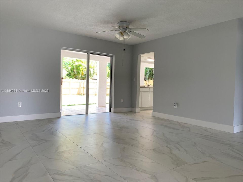 Recently Rented: $3,500 (4 beds, 2 baths, 1446 Square Feet)