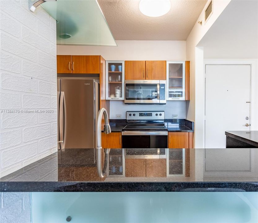 Недавно арендовано: $3,300 (2 спален, 2 ванн, 1074 Квадратных фут)