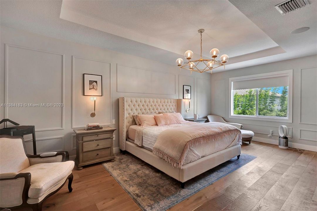 Recently Rented: $8,500 (5 beds, 4 baths, 3803 Square Feet)