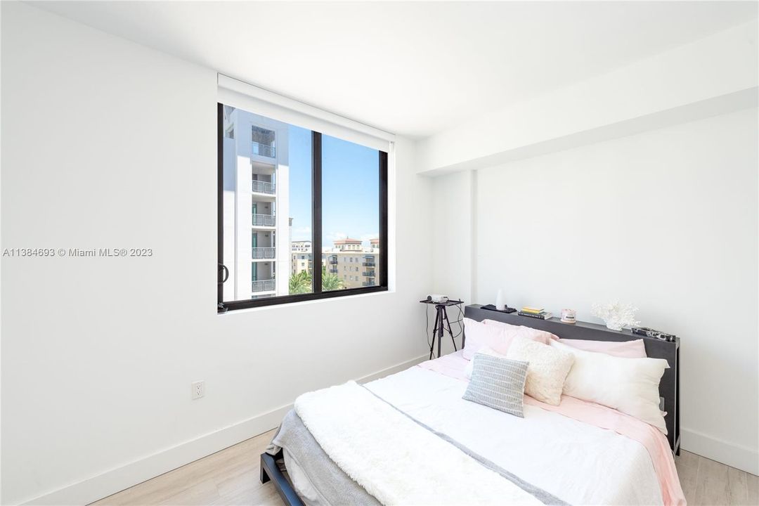 Recently Sold: $530,000 (1 beds, 1 baths, 705 Square Feet)