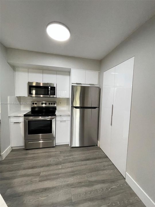 Vendido Recientemente: $287,500 (2 camas, 2 baños, 1065 Pies cuadrados)