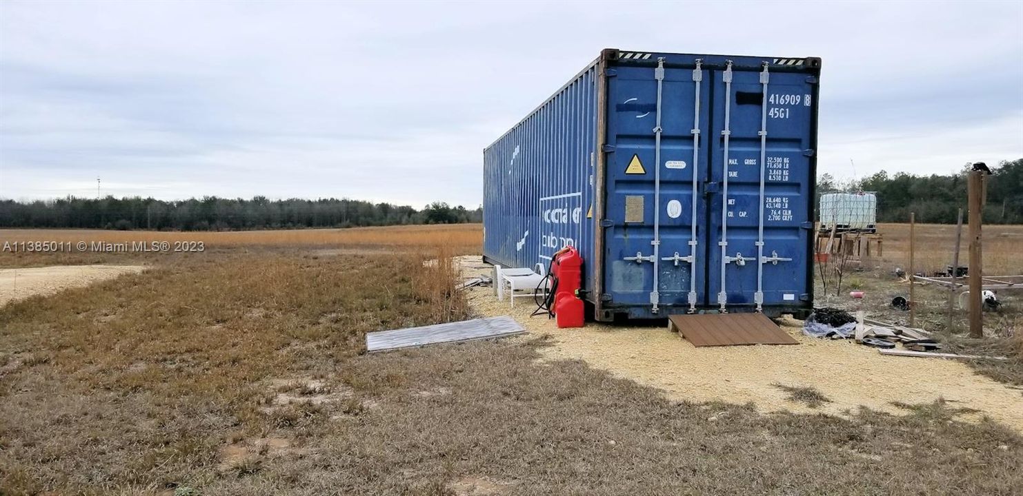 8 x 20 Storage container