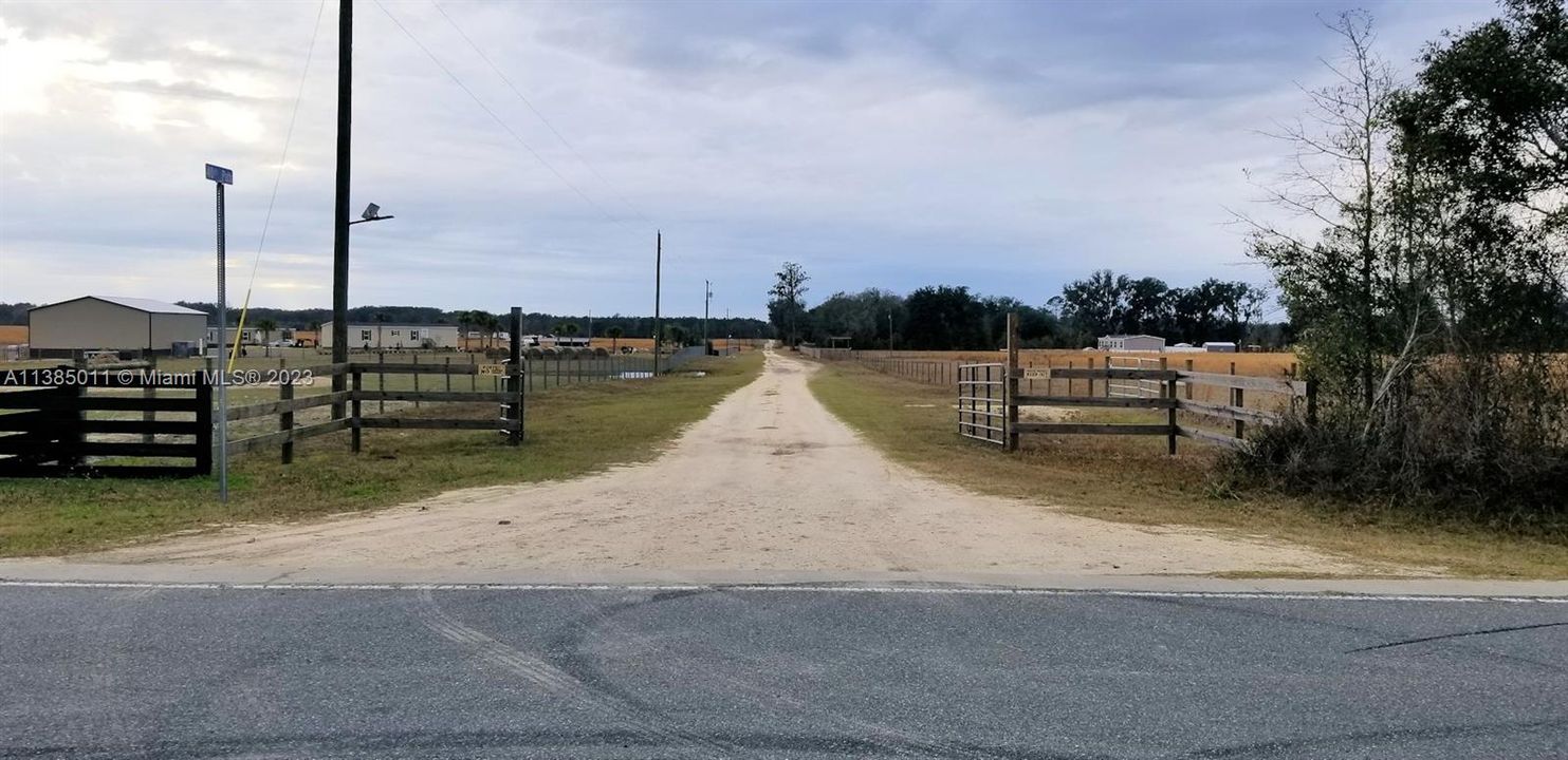 Entry into unpaved private road