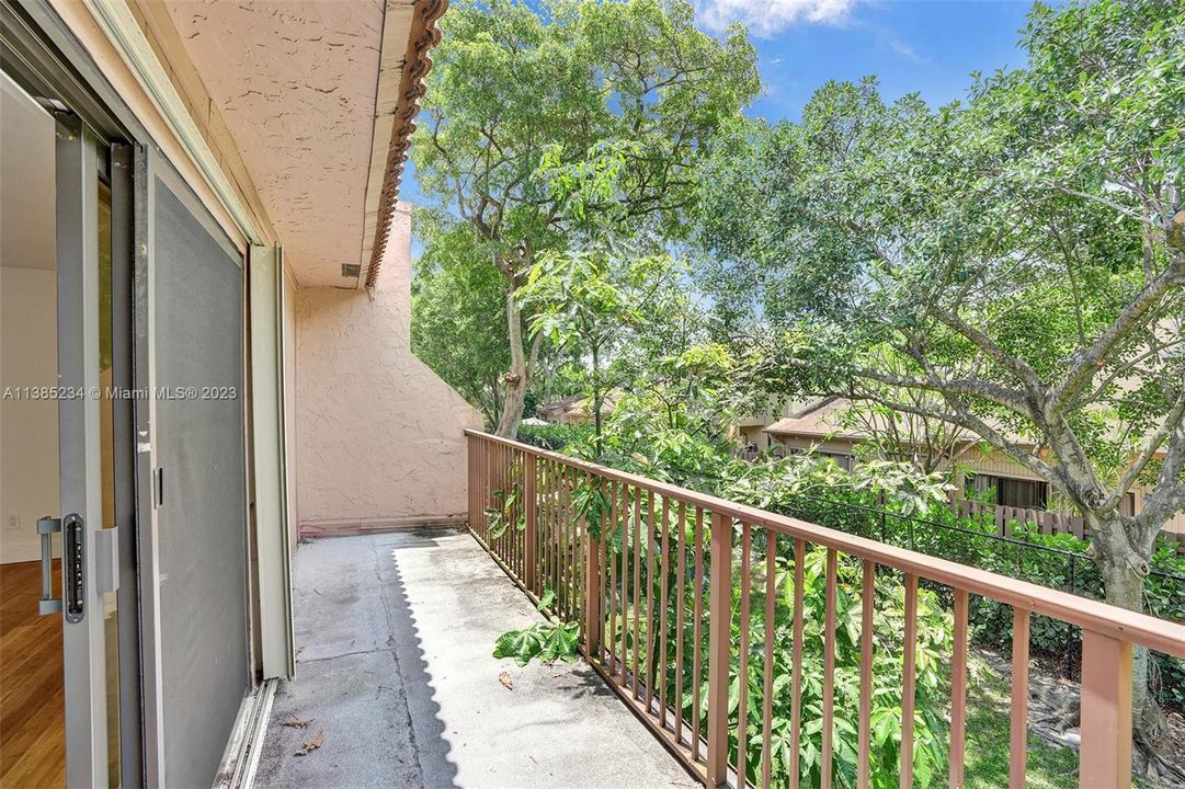 最近售出: $345,000 (3 贝兹, 2 浴室, 1590 平方英尺)