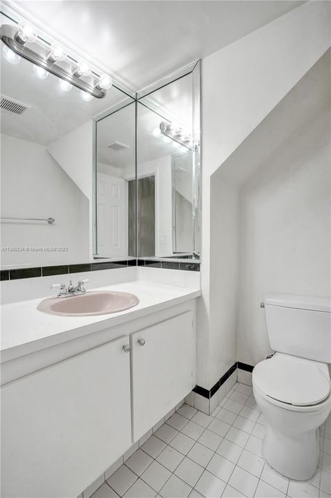 最近售出: $345,000 (3 贝兹, 2 浴室, 1590 平方英尺)