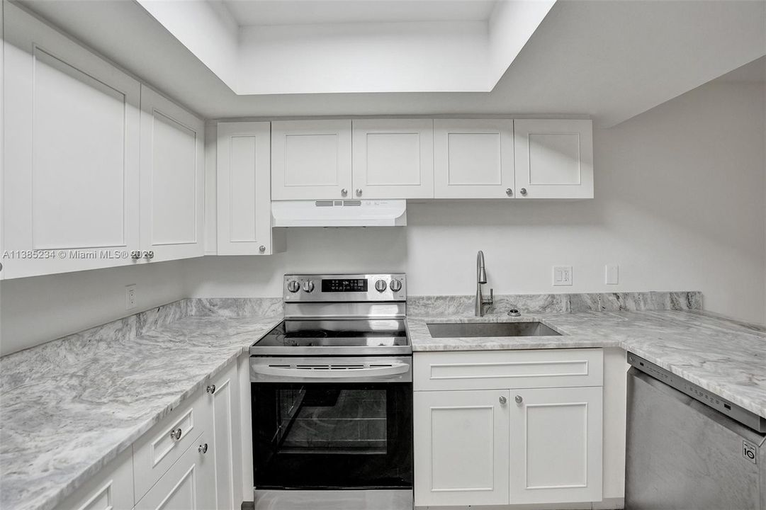 最近售出: $345,000 (3 贝兹, 2 浴室, 1590 平方英尺)