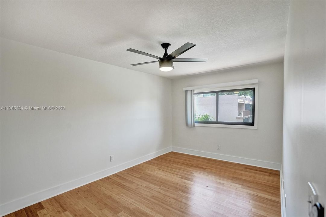 最近售出: $345,000 (3 贝兹, 2 浴室, 1590 平方英尺)