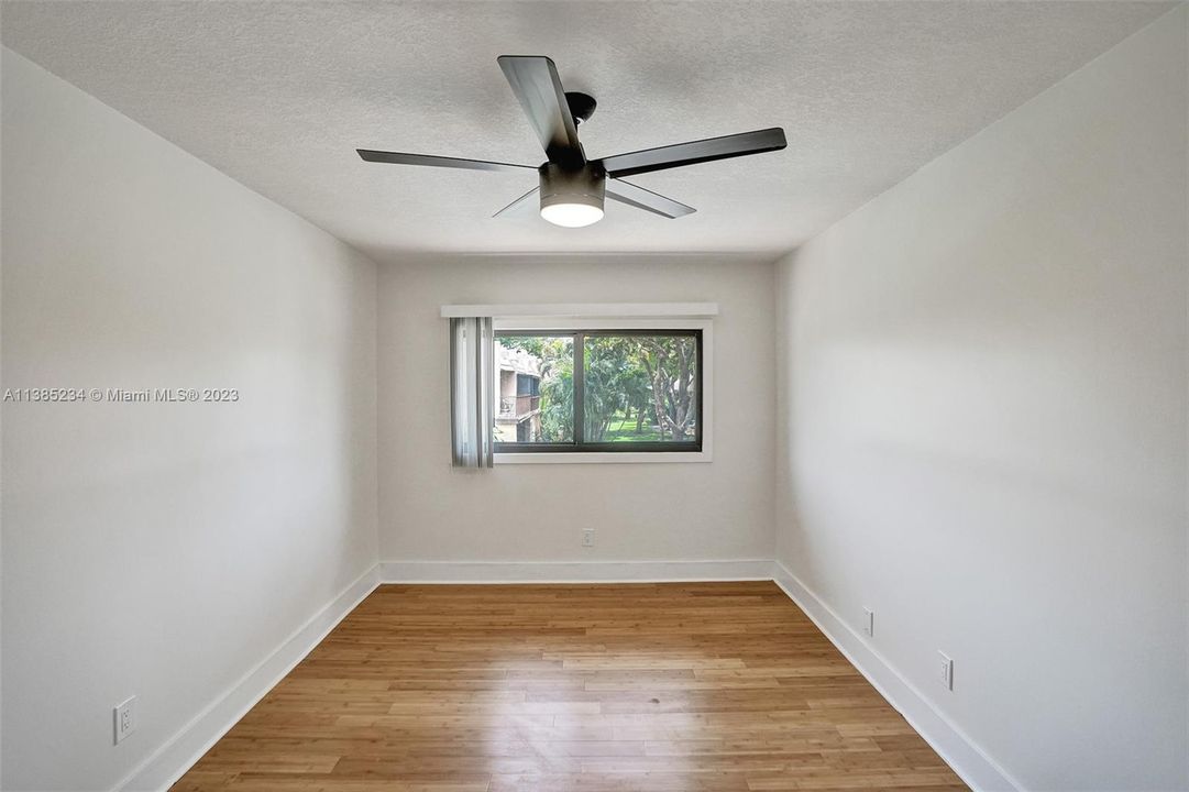 最近售出: $345,000 (3 贝兹, 2 浴室, 1590 平方英尺)