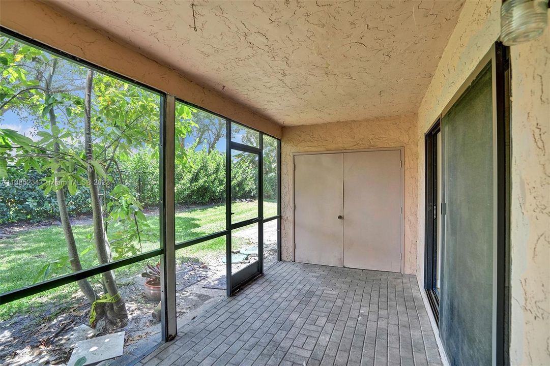 最近售出: $345,000 (3 贝兹, 2 浴室, 1590 平方英尺)