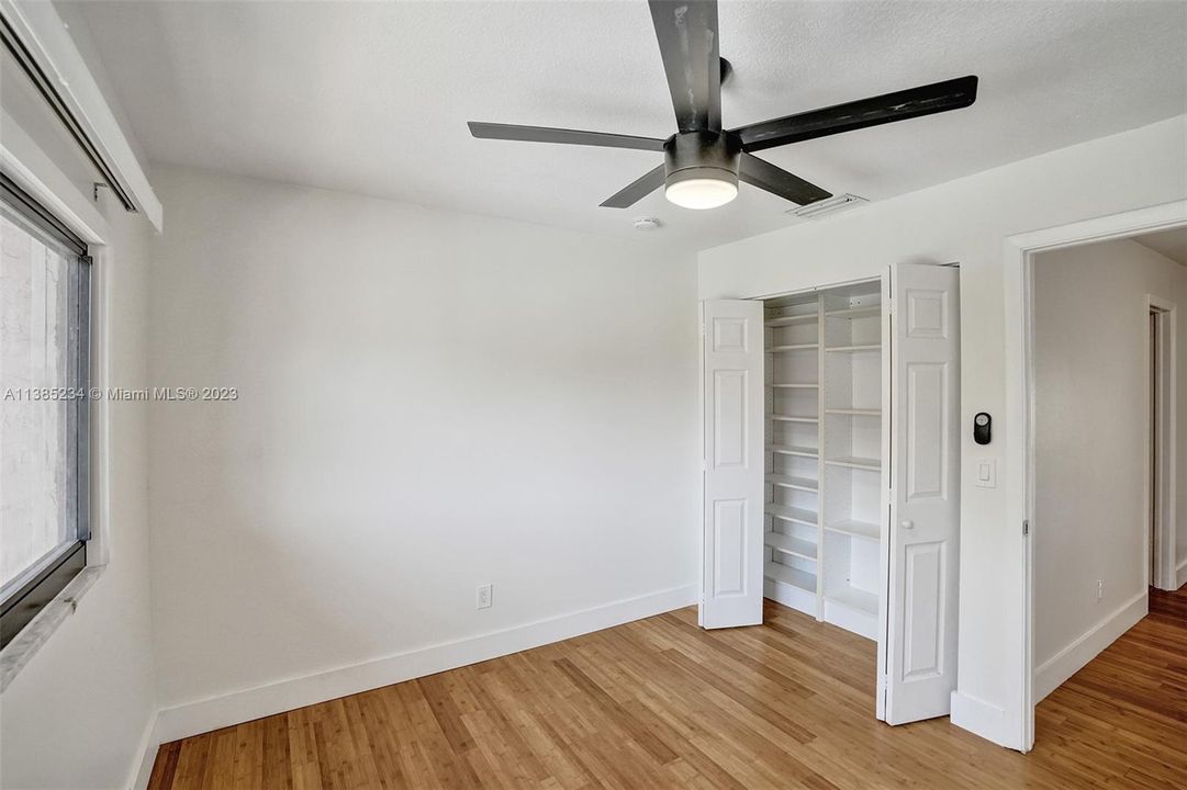 最近售出: $345,000 (3 贝兹, 2 浴室, 1590 平方英尺)