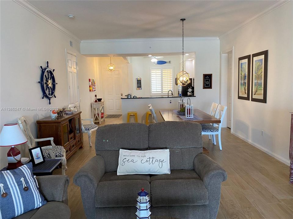 Недавно арендовано: $2,700 (2 спален, 2 ванн, 1989 Квадратных фут)