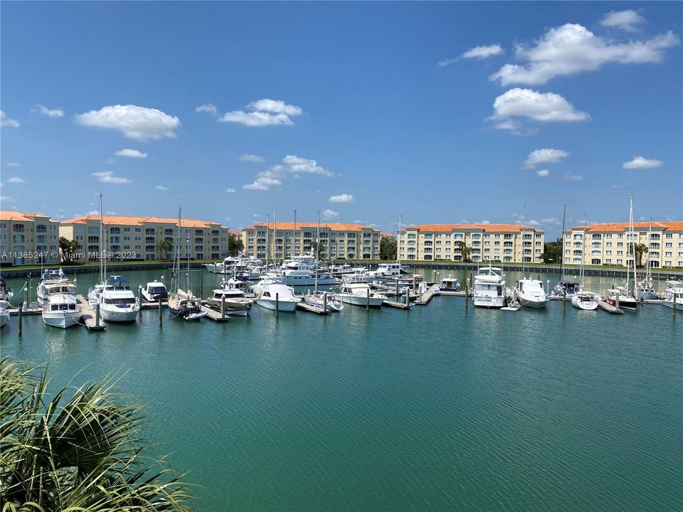 Недавно арендовано: $2,700 (2 спален, 2 ванн, 1989 Квадратных фут)