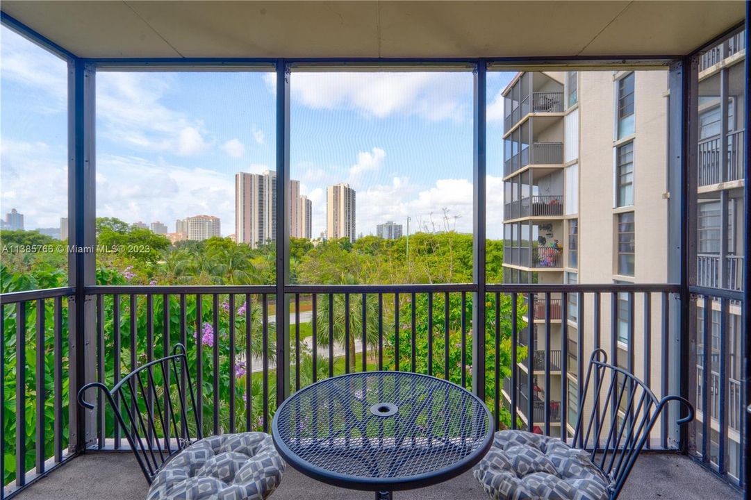 Recently Sold: $259,900 (2 beds, 2 baths, 994 Square Feet)