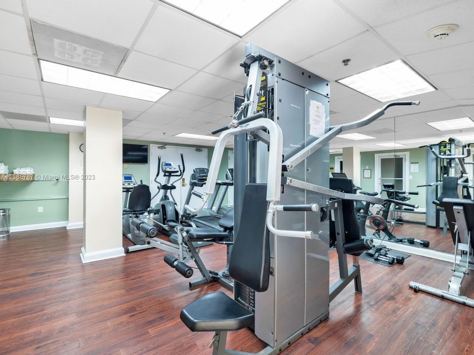 Recently Sold: $550,000 (1 beds, 1 baths, 690 Square Feet)