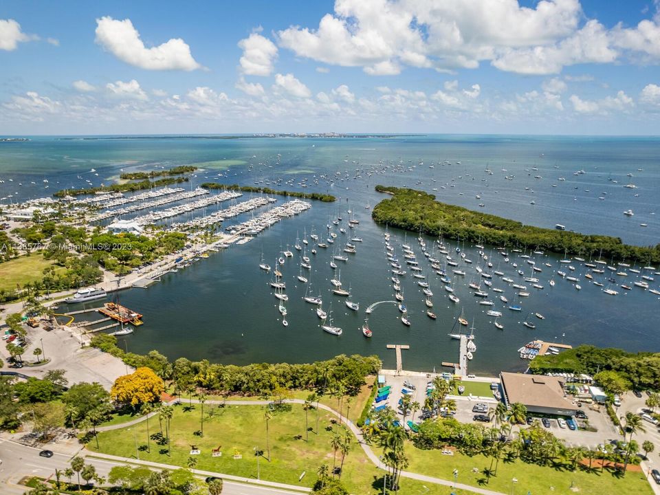 Recently Sold: $550,000 (1 beds, 1 baths, 690 Square Feet)