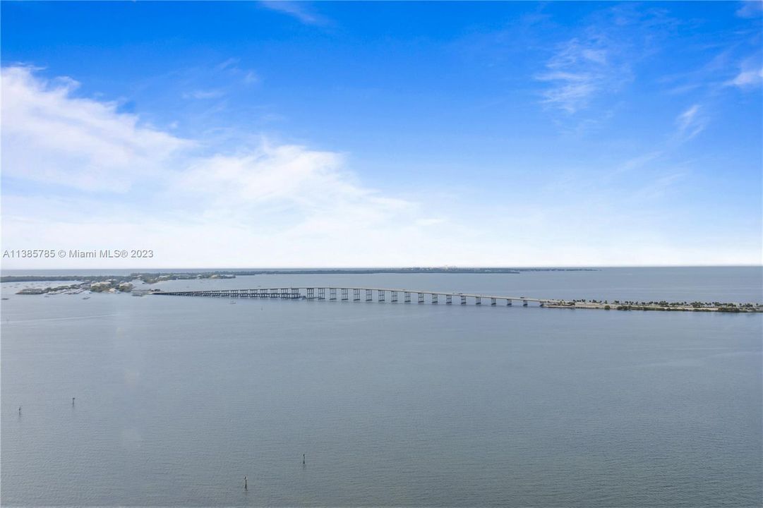 Recently Sold: $1,100,000 (2 beds, 2 baths, 1960 Square Feet)