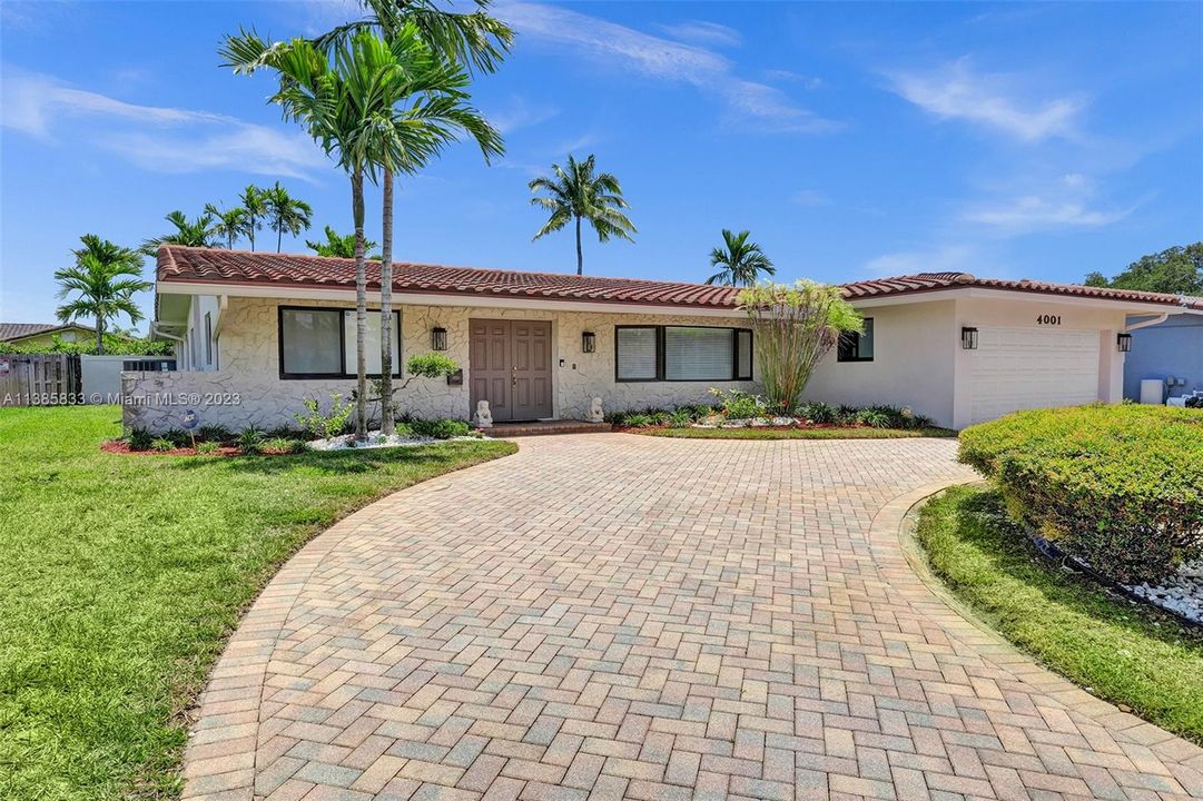 Recently Sold: $1,200,000 (4 beds, 2 baths, 2150 Square Feet)