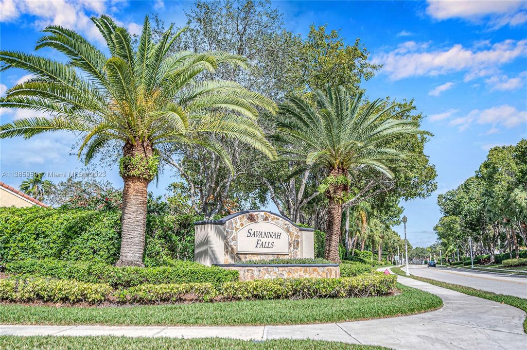 Recently Sold: $959,000 (5 beds, 3 baths, 2144 Square Feet)