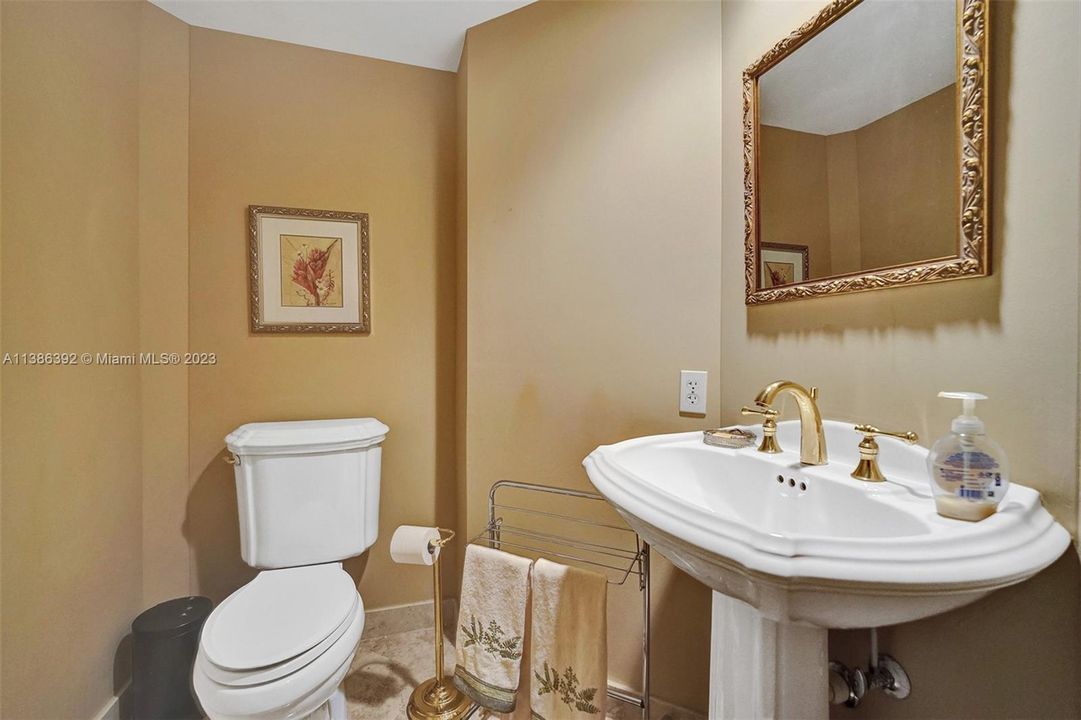 Недавно продано: $2,150,000 (3 спален, 4 ванн, 1930 Квадратных фут)
