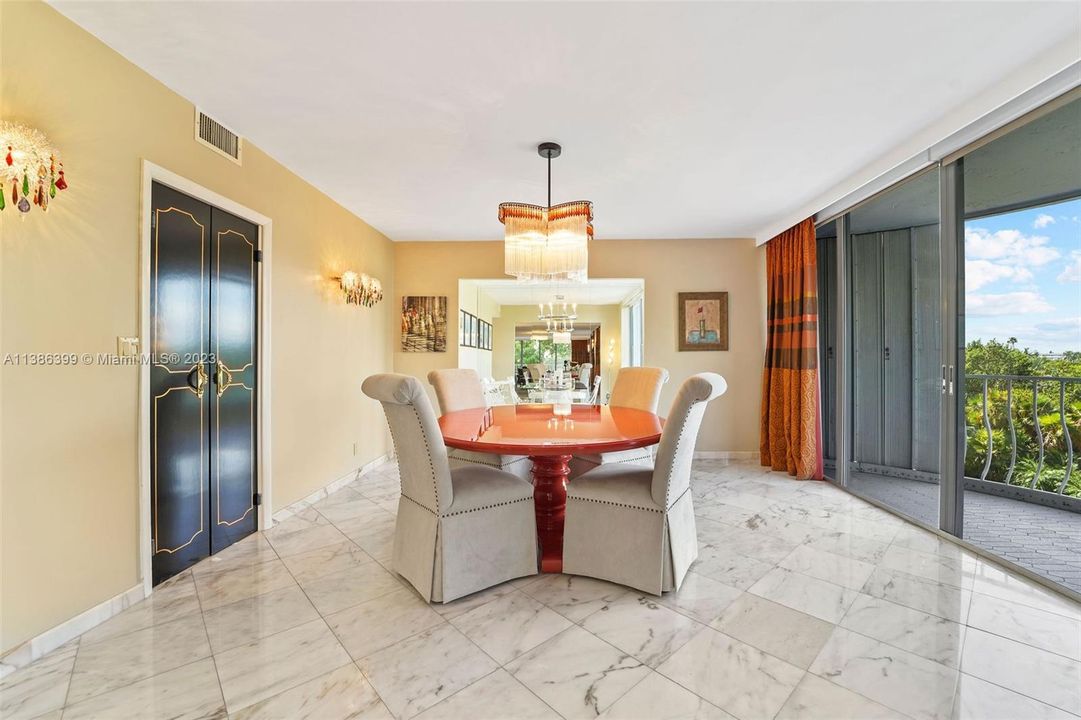 Recently Sold: $2,150,000 (3 beds, 3 baths, 3300 Square Feet)