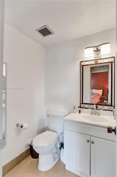Recently Sold: $199,000 (1 beds, 1 baths, 844 Square Feet)