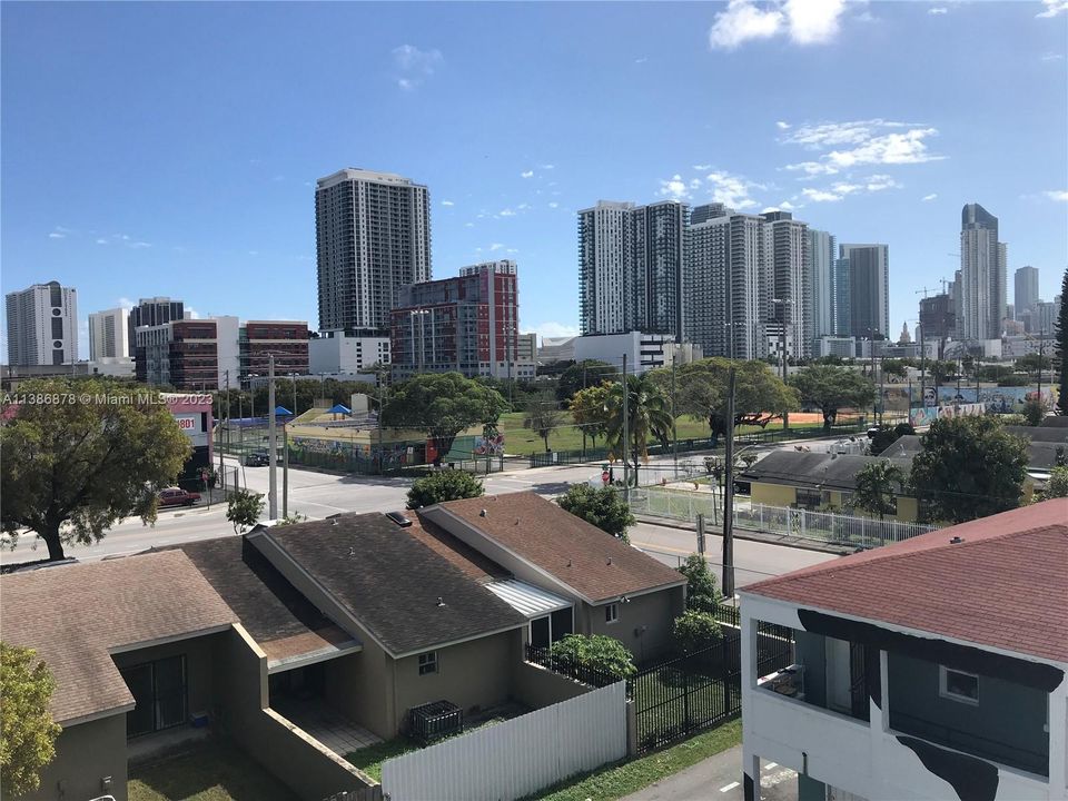 Recently Rented: $1,340 (0 beds, 1 baths, 290 Square Feet)