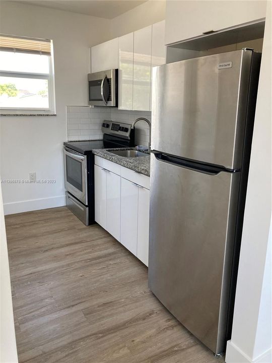 Recently Rented: $1,340 (0 beds, 1 baths, 290 Square Feet)