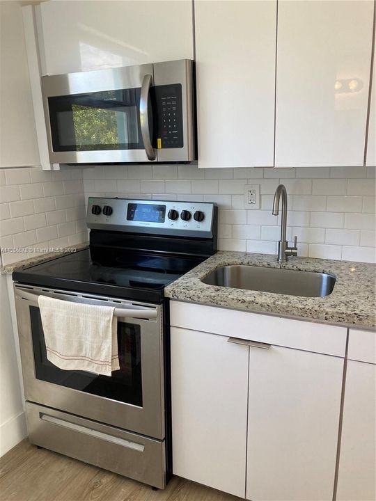 Recently Rented: $1,340 (0 beds, 1 baths, 290 Square Feet)