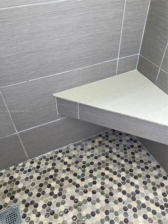 Tile Shower & Seat