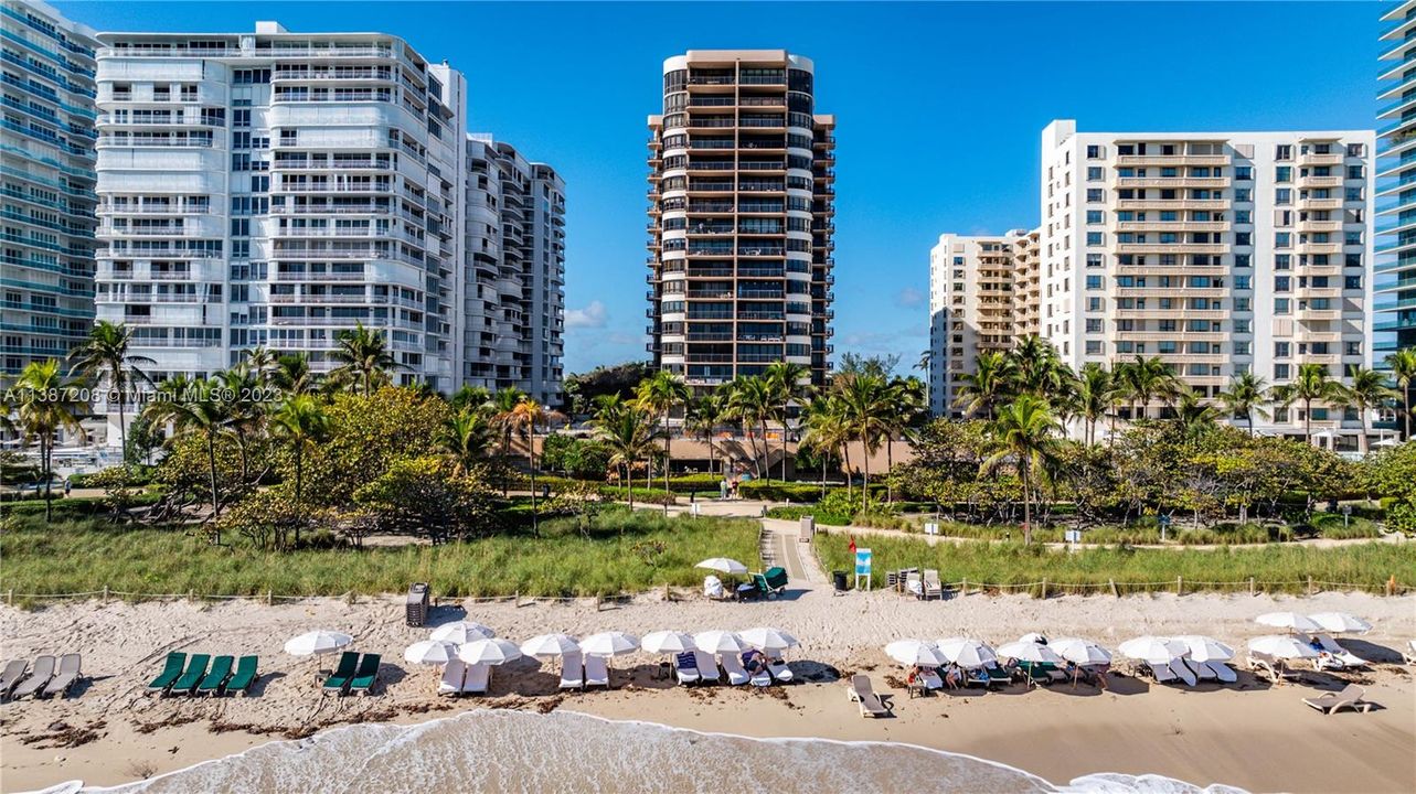 最近售出: $1,150,000 (2 贝兹, 2 浴室, 2018 平方英尺)