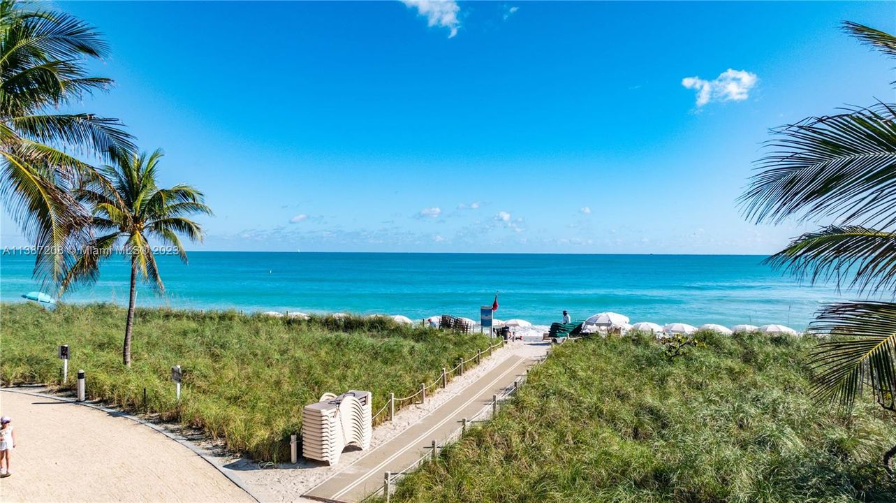 最近售出: $1,150,000 (2 贝兹, 2 浴室, 2018 平方英尺)