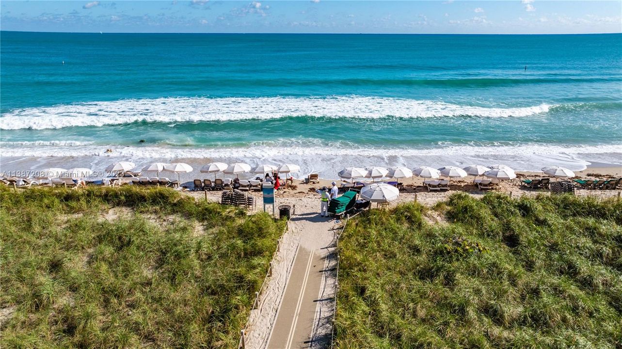 最近售出: $1,150,000 (2 贝兹, 2 浴室, 2018 平方英尺)