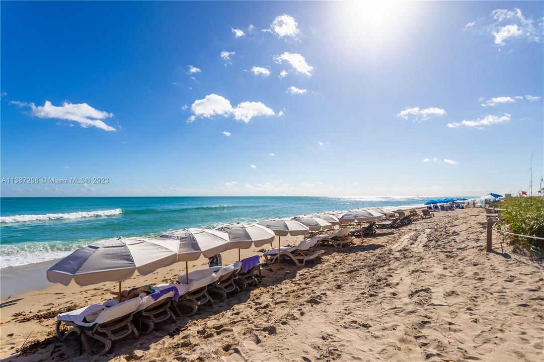 最近售出: $1,150,000 (2 贝兹, 2 浴室, 2018 平方英尺)