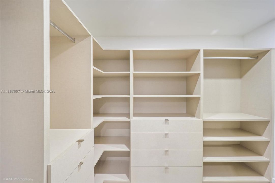 Recientemente alquilado: $8,750 (2 camas, 2 baños, 1496 Pies cuadrados)