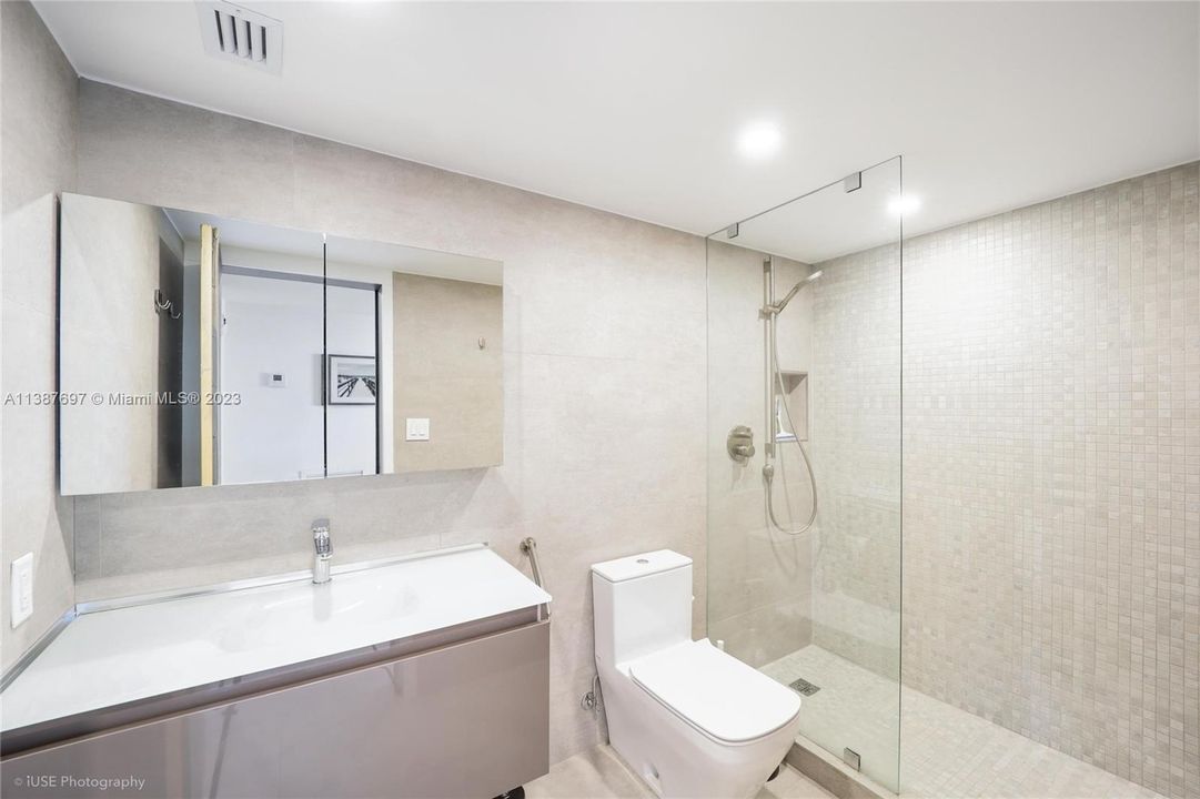 Recientemente alquilado: $8,750 (2 camas, 2 baños, 1496 Pies cuadrados)