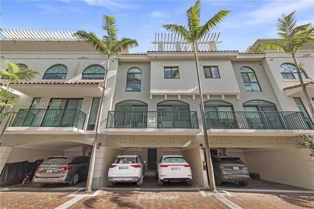 Recently Sold: $1,550,000 (5 beds, 4 baths, 2649 Square Feet)