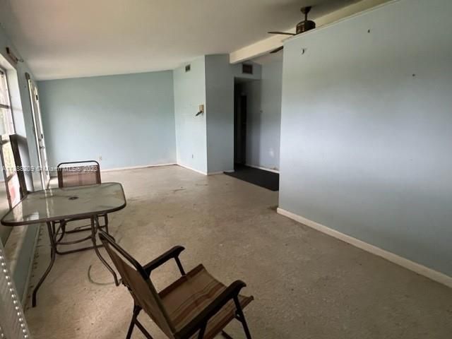 Active With Contract: $149,900 (2 beds, 2 baths, 1204 Square Feet)