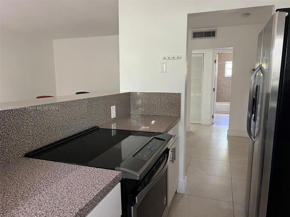 Недавно арендовано: $1,600 (1 спален, 1 ванн, 650 Квадратных фут)