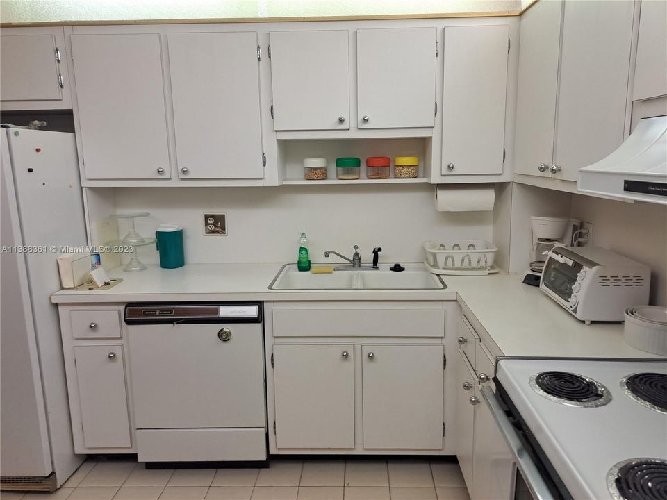 Recently Sold: $212,000 (2 beds, 2 baths, 1132 Square Feet)