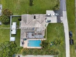 Side area large enough to park campers/boat