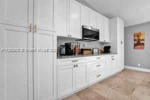 Master Kitchen cabinets