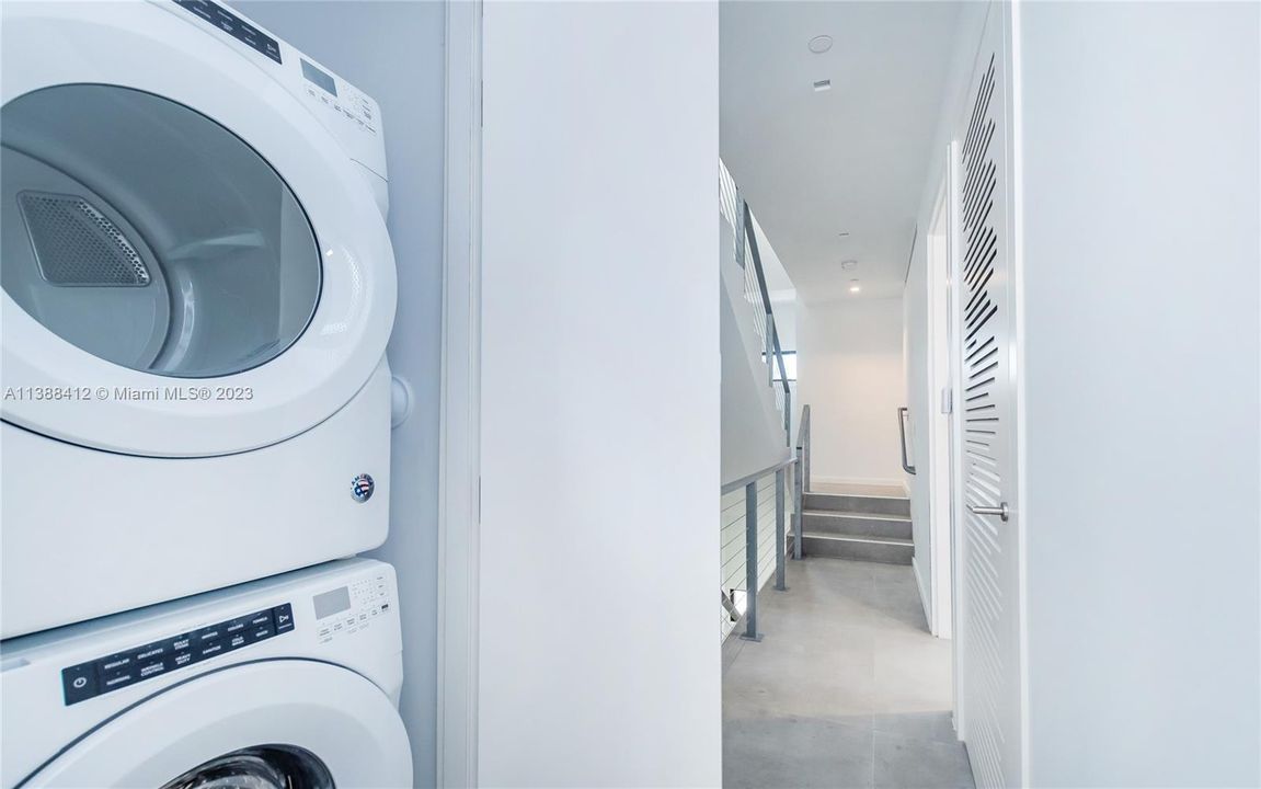 最近售出: $17,500,000 (0 贝兹, 0 浴室, 0 平方英尺)