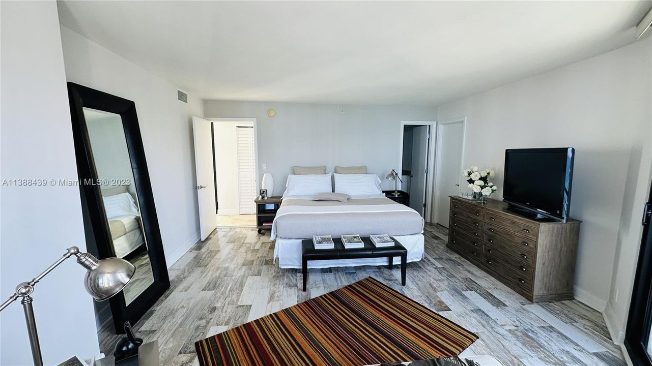 Recientemente alquilado: $8,500 (2 camas, 2 baños, 1488 Pies cuadrados)