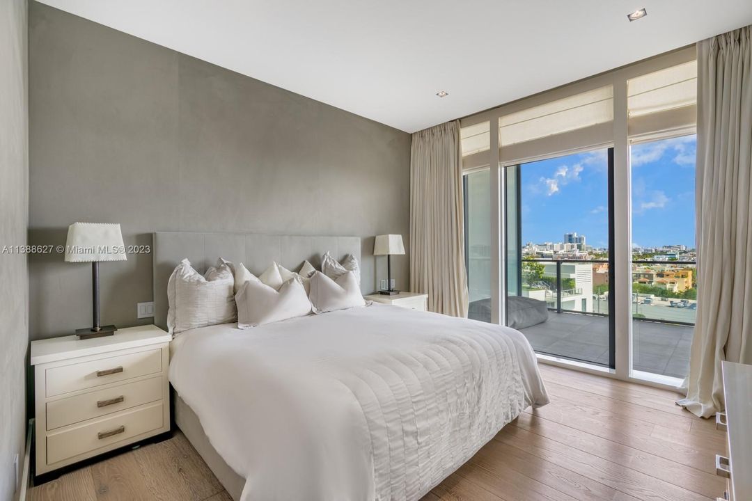 Recently Rented: $57,500 (4 beds, 3 baths, 4154 Square Feet)