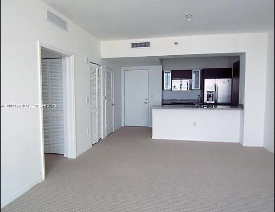 Recently Sold: $515,000 (1 beds, 1 baths, 702 Square Feet)