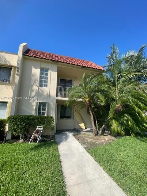 Recently Sold: $389,900 (2 beds, 2 baths, 1220 Square Feet)