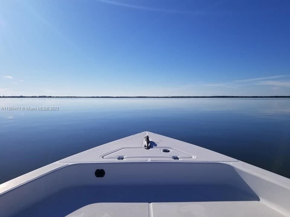 Recently Sold: $320,000 (3 beds, 2 baths, 1521 Square Feet)