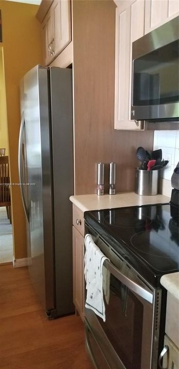 Recientemente alquilado: $2,800 (3 camas, 2 baños, 1525 Pies cuadrados)