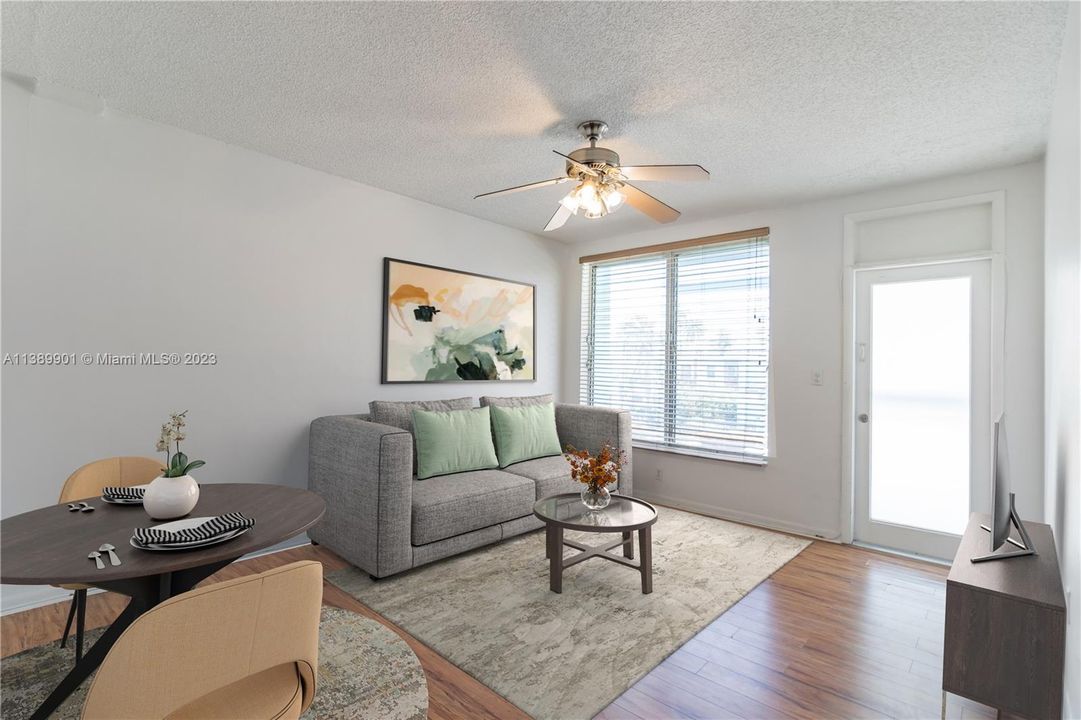 Recently Sold: $239,000 (1 beds, 1 baths, 700 Square Feet)
